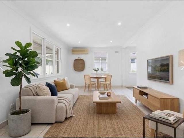 Affordable 4 Bedroom In Prime Location Of Busby