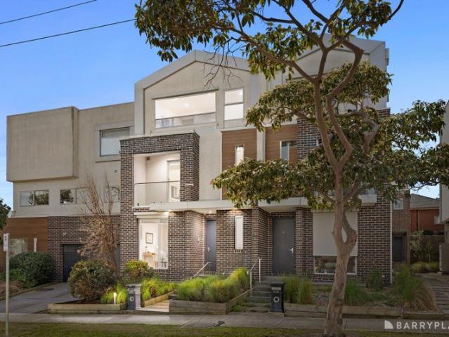 Affording a life of easy living in a premier location