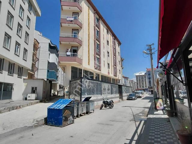 Afyon Tezcan Emlaktan Mutfağı Ayrı 2+0 Daire