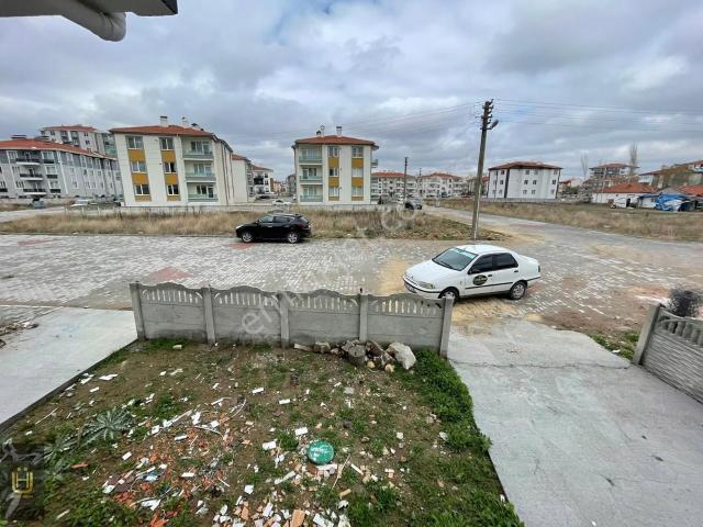 Afyon Üçok Emlaktan Mareşal F Çakmak Mah 3+1 115m² Daire