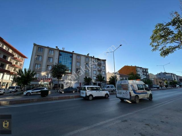 Afyon Üçok Emlaktan Osmangazi Mah 1+1 50m² Eşyalı Kiralık Daire