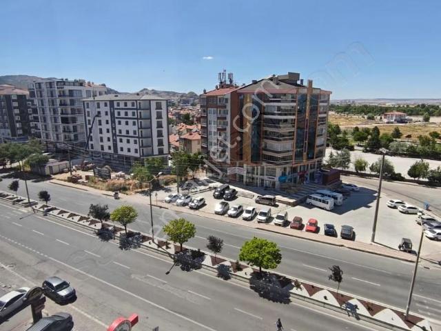 Afyon Üçok Emlaktan Sahipata Mah 3+1 110m² Temiz Kiralık Daire