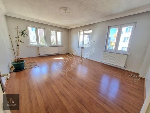 Afyon Ali İhsan Paşa Mah. 3+1 Geniş Kiralık Daire