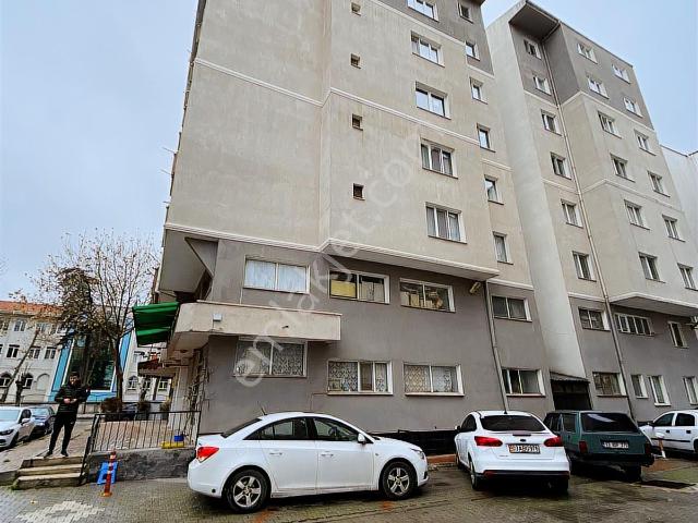 Afyon Hamidiye Mah. Ana Cadde Üzerinde Satılık Geniş 3+1 Daire