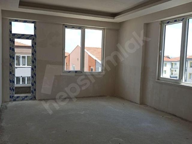 AFYON MERKEZ KANLICA MAH. 3+1 ACİL SATILIK DAİRE AÇIKLAMAYI OKUMADAN GEÇMEYİN