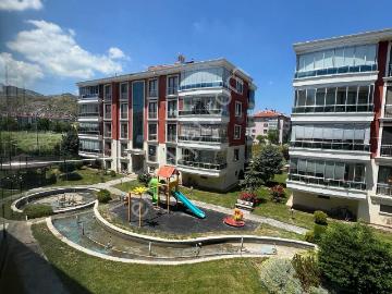 Afyon Özsu Emlak'tan Uydukent Te Kiralık Lüks 4+1 Daire
