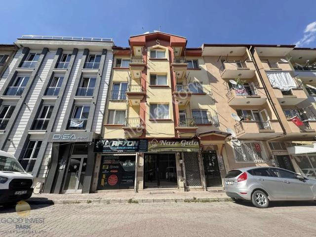 Afyonkarahisar Merkez Cumhuriyet Mah.'de 3+1 Kiralık Daire.