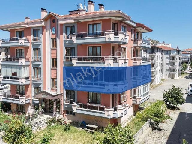 Afyonun Nezih Semtlerinden Selçuklu Mah.3+1 Arakat Daire