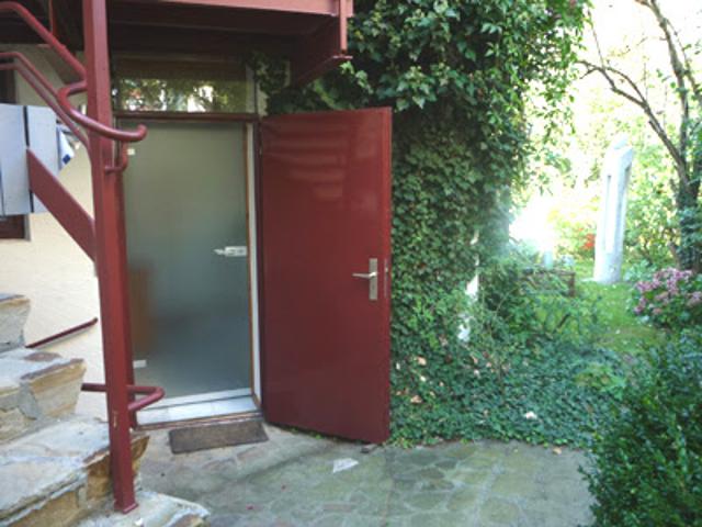 AG17703, Tübingen Südstadt, schöne teilmöblierte 2 Zimmer Wohnung mit Terrasse