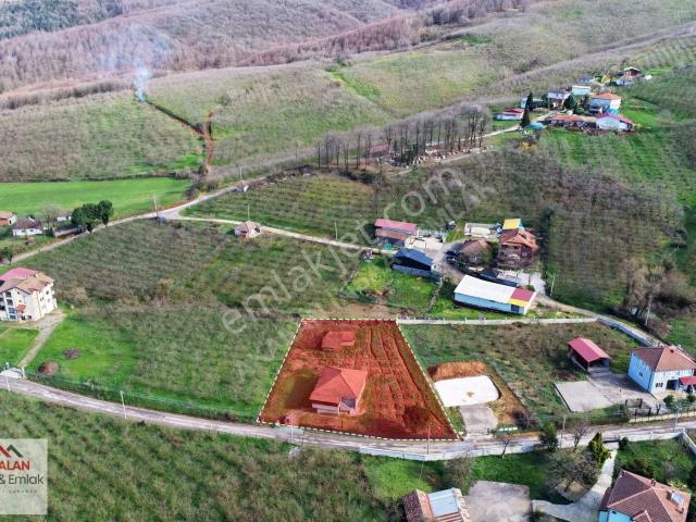 Akçukur'da 2.195 M² İmarlı Arsa İçinde Müstakil Ev Fırsatı