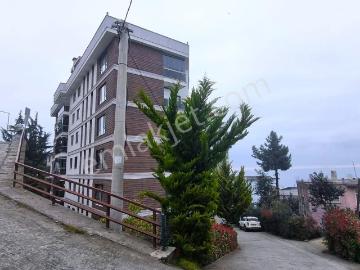 Akçaabat Yıldızlı'da Denize Sıfır Anacadde Üzerinde Kiralık 2+1