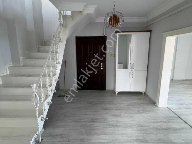 Akçaabat yıldızlı' Da Satılık Deniz Manzaralı Dubleks Daire