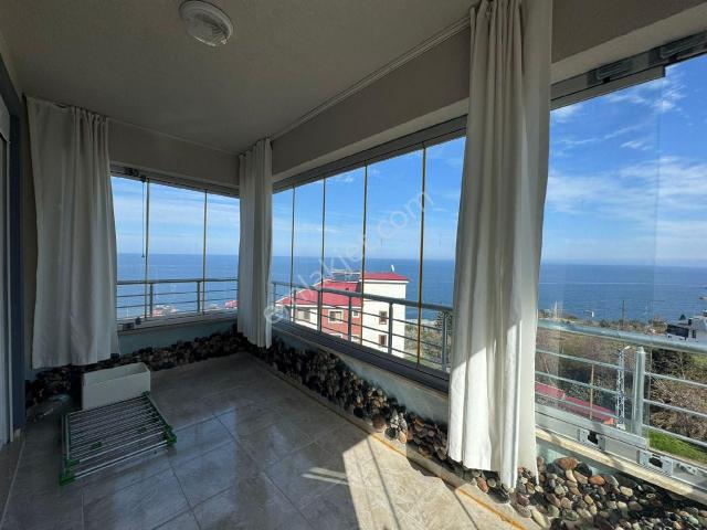 Akçaabat Mersin De Deniz Manzaralı Satılık Eşyalı Daire