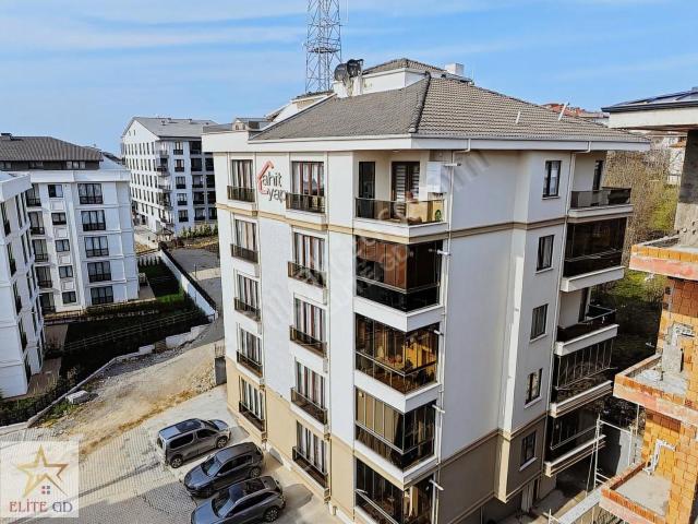 Akçakoca Merkez En Üst Kat Satılık 3+1 Daire Denize Yakın 125m²