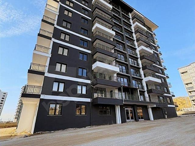 AKÇAKENT SİTESİNDE TUZGÖLÜ MANZARALI 3+1 SATILIK LÜX DAİRE