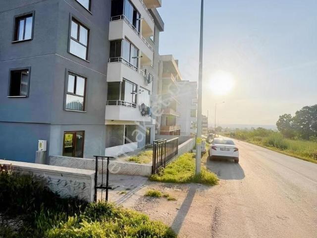 Akçalarda Ana Yol Üzerinde Ara Kat Sıfır Daire