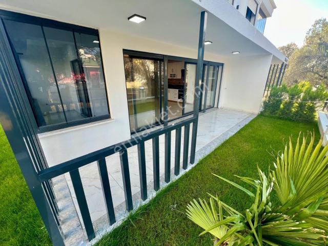 Akçay Aras Emlaktan Zeytinlide Doğa İçinde 4+1 Villa