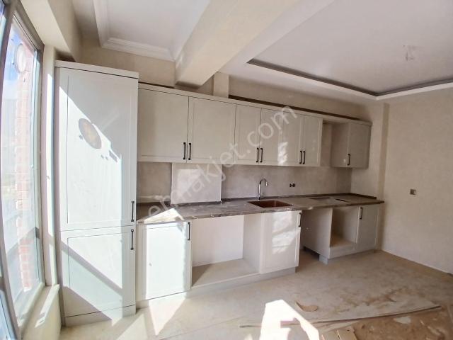 Akçay Emlak'tan Akşehir İstasyon Mahallesi Perşembe Pazarı Altında Satılık Sıfır 2+1 Daire