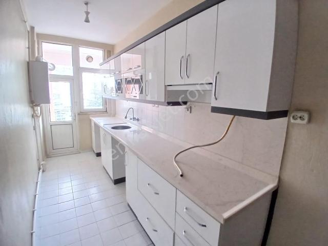 Akçay Emlak'tan Akşehir Stadyum Civarında Asansörlü Bakımlı Kiralık 3+1 Daire