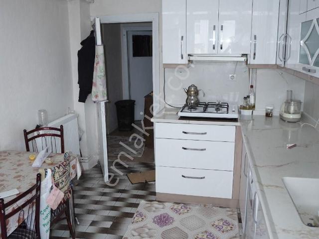 Akçay Emlak'tan Akşehir Stadyum Civarında Bakımlı Satılık 3+1 Daire