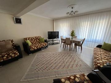 Akçay Merkezde Denize Kordona Yakın Eşyalı Klimalı Sezonluk Kiralık Müstakil Bahceli