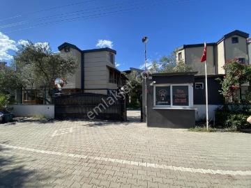 Akçayın En Prestijli Sitesinde Masrafsız Özel Tasarımlı Villa