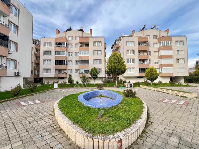Akçay Sezgin Emlak'tan Ön Cephe Doğalgazlı Satılık 3+1 Lüx Daire