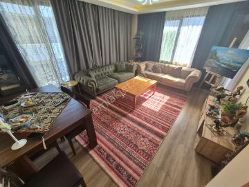 Akçay'da Huzurlu Yaşam Sunan Şık 2+1 Daire