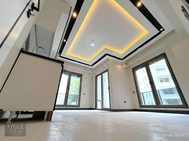 AKÇAY'IN MERKEZİ LOKASYONUN'DA AYGÜL AYRICALIĞI İLE SIFIR YERDEN ISITMALI LÜKS 1+1 SATILIK DAİRE