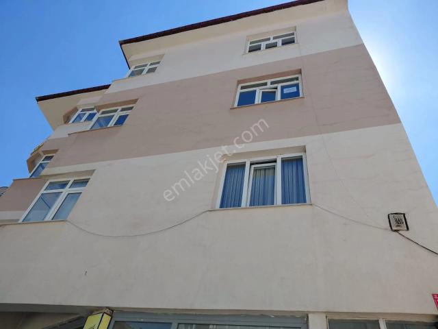Akşehir Meydan Mahallesi'nde Satılık Ferah 3+1 Daire