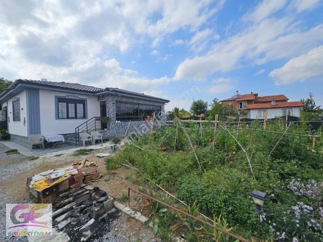 Akşehir Alanyurtta Üniversiteye Yakın, Doğayla İç İçe 198 M² Ne