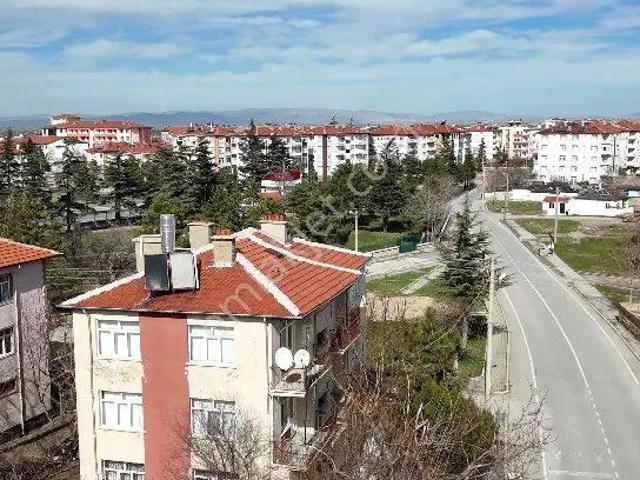 Akşehir İstasyon'da 3+1 Müstakil Bahçeli Satılık Daire