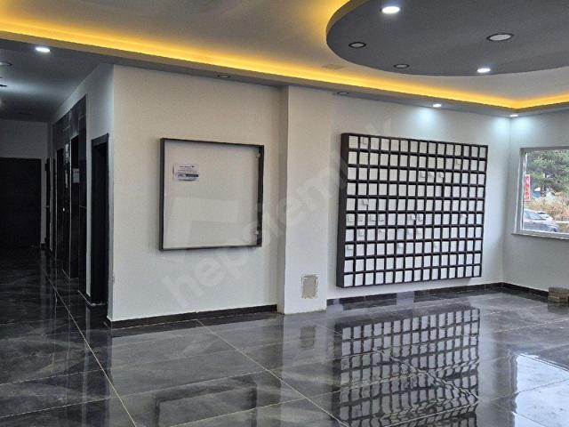 AK EMLAKTAN ÜNİVERSİTEYE YAKIN 1+1 SIFIR EŞYALI KİRALIK DAİRE