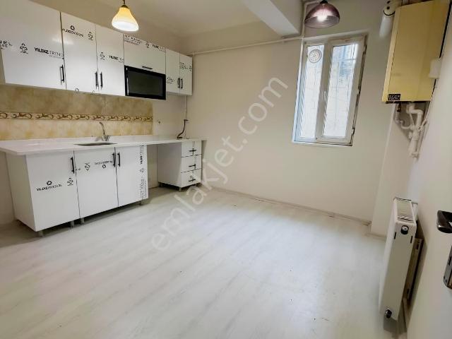 Akşemsettin 2+1 Satılık Bahçe Kat