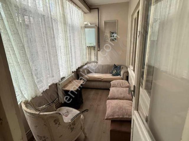 Akşemsettin Caddesinin Yanında Satılık Büyük Ferah 3+1