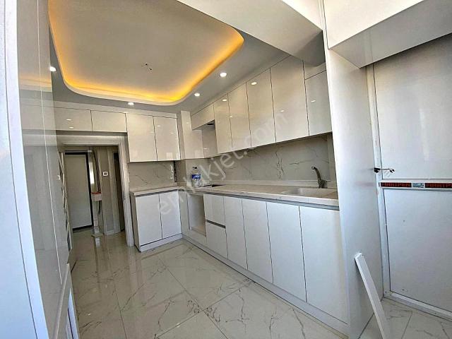 Akşemsettin Mahallesin'de Ön Cephe Lüx Yapılı 3+1 Daire