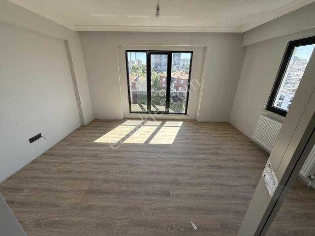 Akşemsettin Metroya Yürüme Mesafesinde Kiralık Sıfır Daire