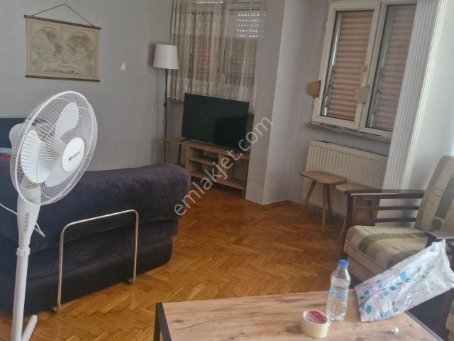 Akşenden Fatih Çapa Büyüksaraymeydanda 1.kat 1+l Kiralık Daire