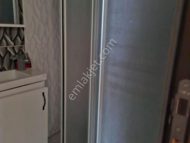Akşenden Fatih Kocamustafapaşa Karakulak Sokak 1.kat 80m² Köşe Satılık Daire