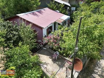 Akçetekir Hacılar Mahallesinde 240 M2 İçerisinde Cazip Yayla Evi