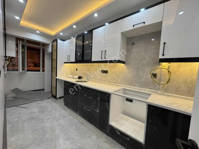 Akın Emlaktan Yeşilbağlar Mah. 115 M2. 3+1 2.kat Satılık Daire