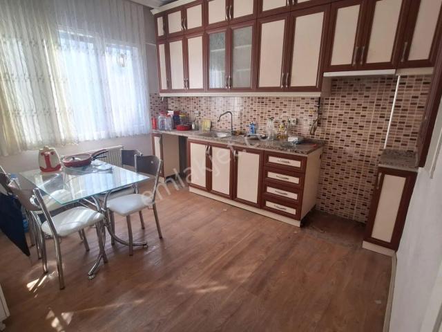 Akıncılar Mahallesinde 3+1 Arakat Kiralık Daire