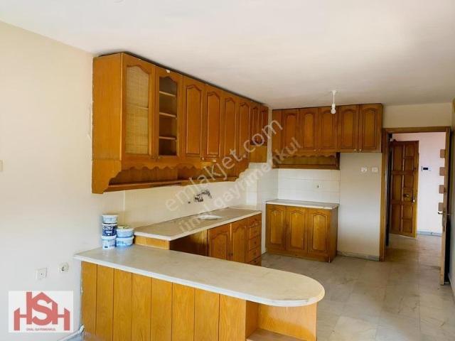 Akıncılar'da Satılık 4+1, 200m² Cadde Üzeri Daire
