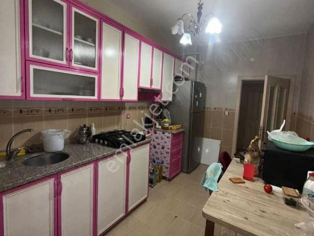 Akıncı Lisesi Civarında Satılık Ara Kat Daire