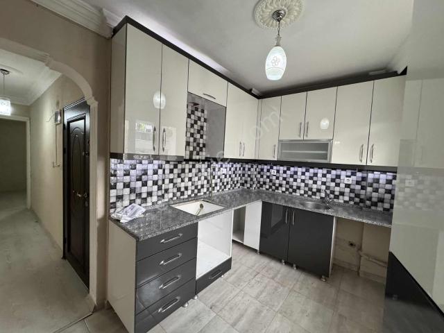 Akın'dan Göksu Mah. Cadde Üzeri Satılık 2+1 85 M2. Arakat Daire