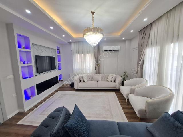 Çakıpare Mahallesi Full Yapılı İskanlı Acill Satılık 6+1 Villa