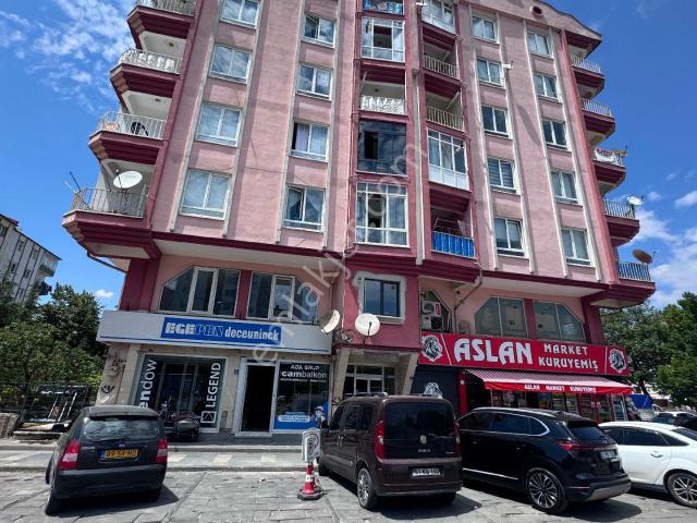 Çakır Gayrimenkul Den Nato Caddesi Üzerinde Satılık Daire