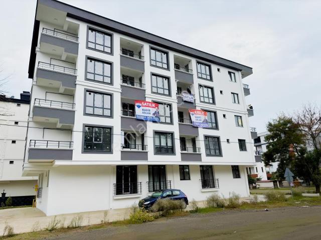 Çakırlarda Ana Yola Denıze Yakın Satılık 1 + 1