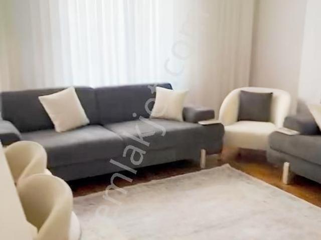 Çakmak Mah.4+1 160 M2 48 M2 Arsa Hisseli Müstakil Giriş Katdaire