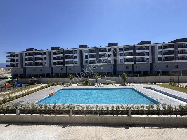 Çakmak Mahallesi'nde Site İçerisinde Sıfır Kiralık Lüks Daire